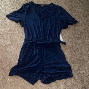 VENUS Navy Short-Sleeve Tie-Waist Romper